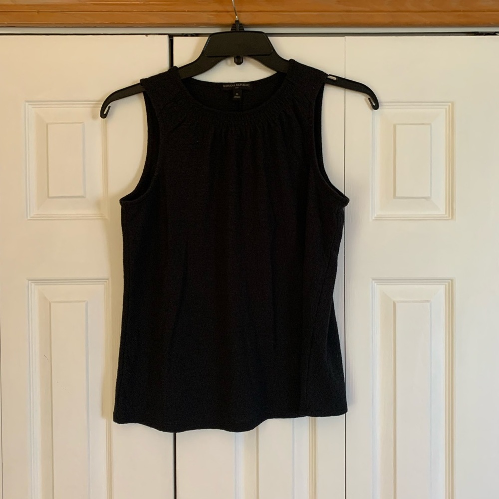 Banana Republic black sleeveless top